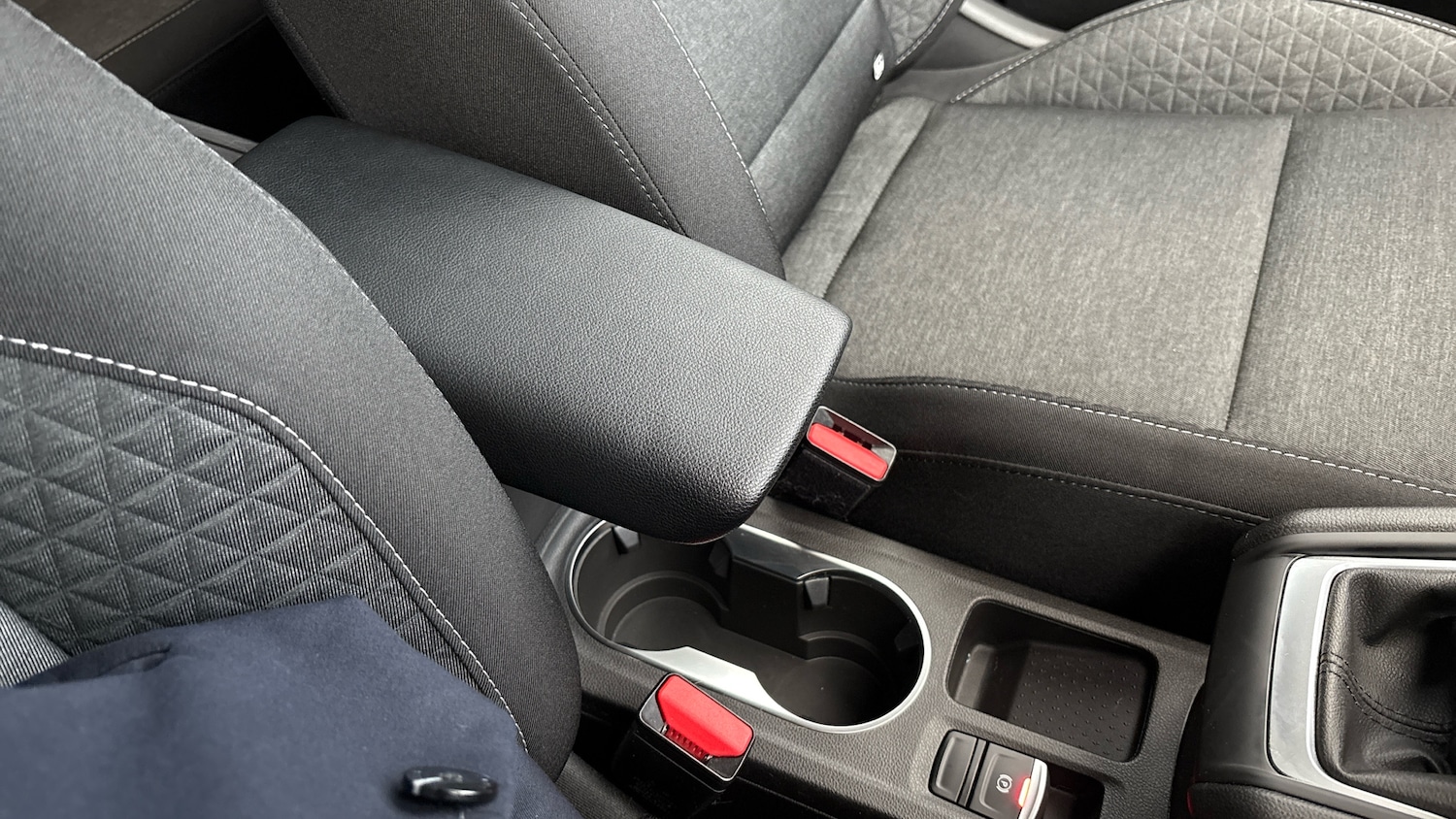 Used Renault Captur 2023 for sale - 76734336: Photo 43