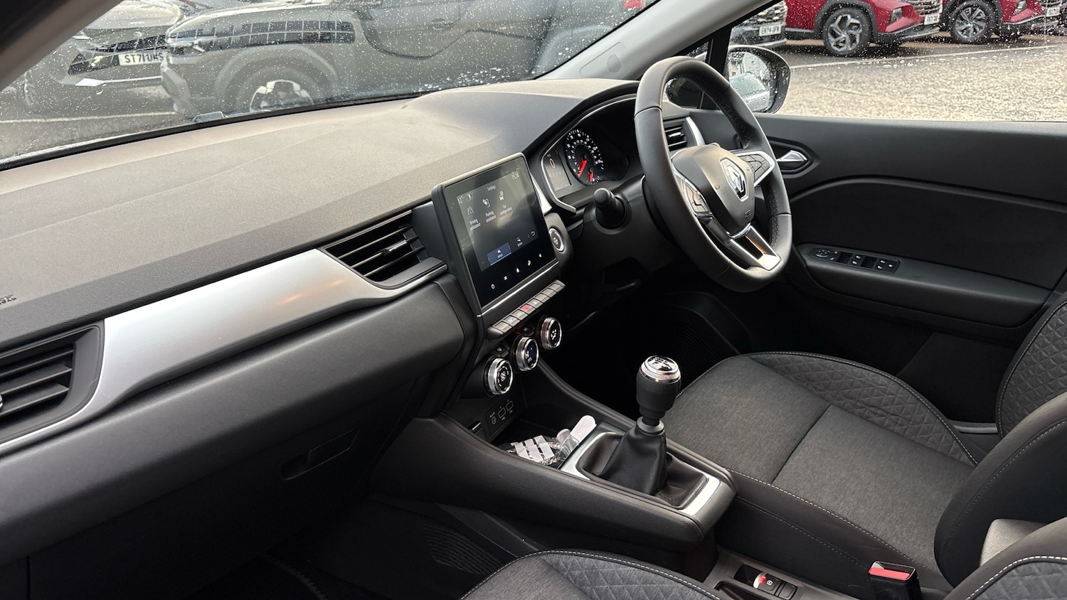 Used Renault Captur 2023 for sale - 76734336: Photo 9