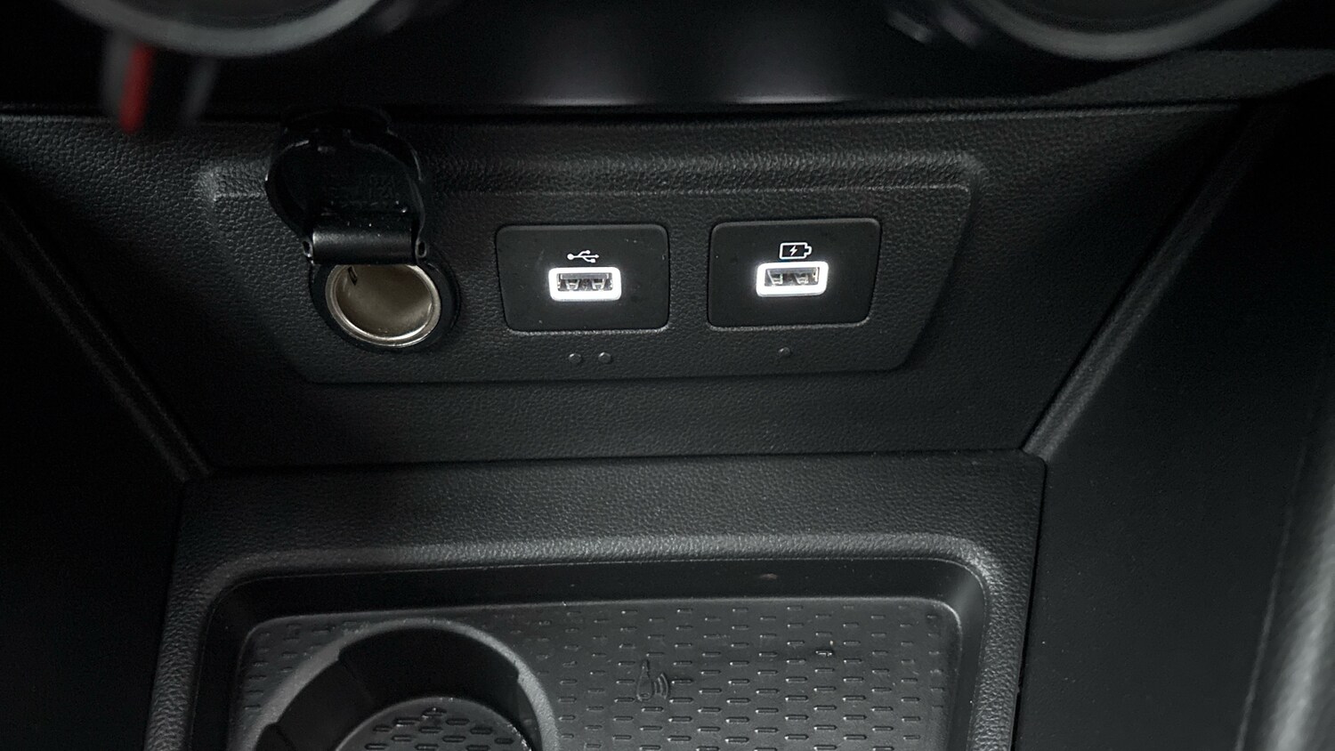 Used Dacia Duster 2023 for sale - 76718812: Photo 32