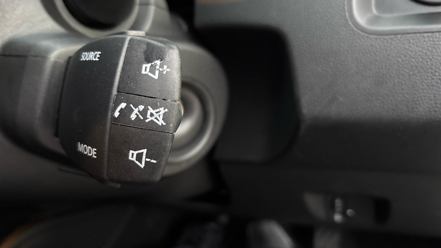 Used Dacia Duster 2023 for sale - 76718812: Photo 37