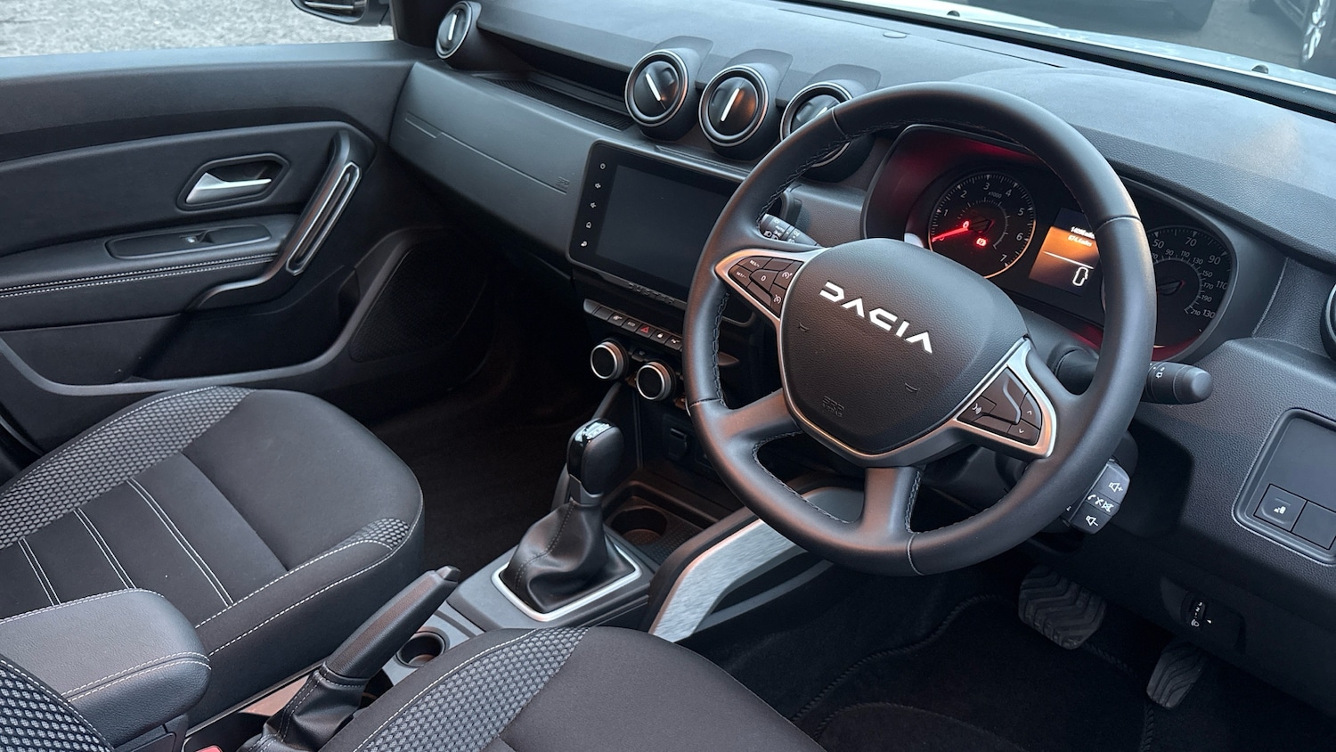 Used Dacia Duster 2024 for sale - 77663335: Photo 11