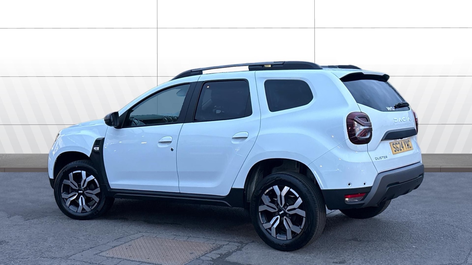 Used Dacia Duster 2024 for sale - 77663335: Photo 2