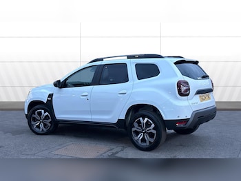 Used Dacia Duster 2024 for sale - 77663335: Photo