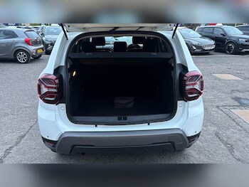 Used Dacia Duster 2024 for sale - 77663335: Photo