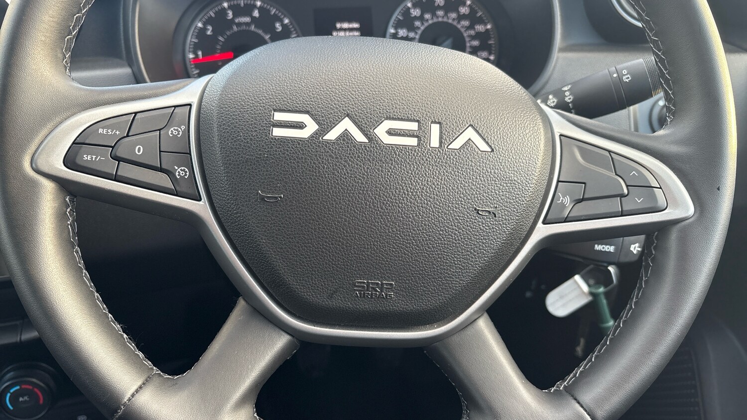 Used Dacia Duster 2023 for sale - 77629238: Photo 38