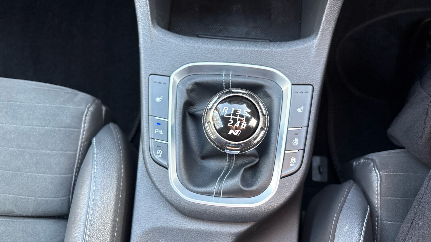 Used Hyundai i30 2019 for sale - 77963096: Photo 55