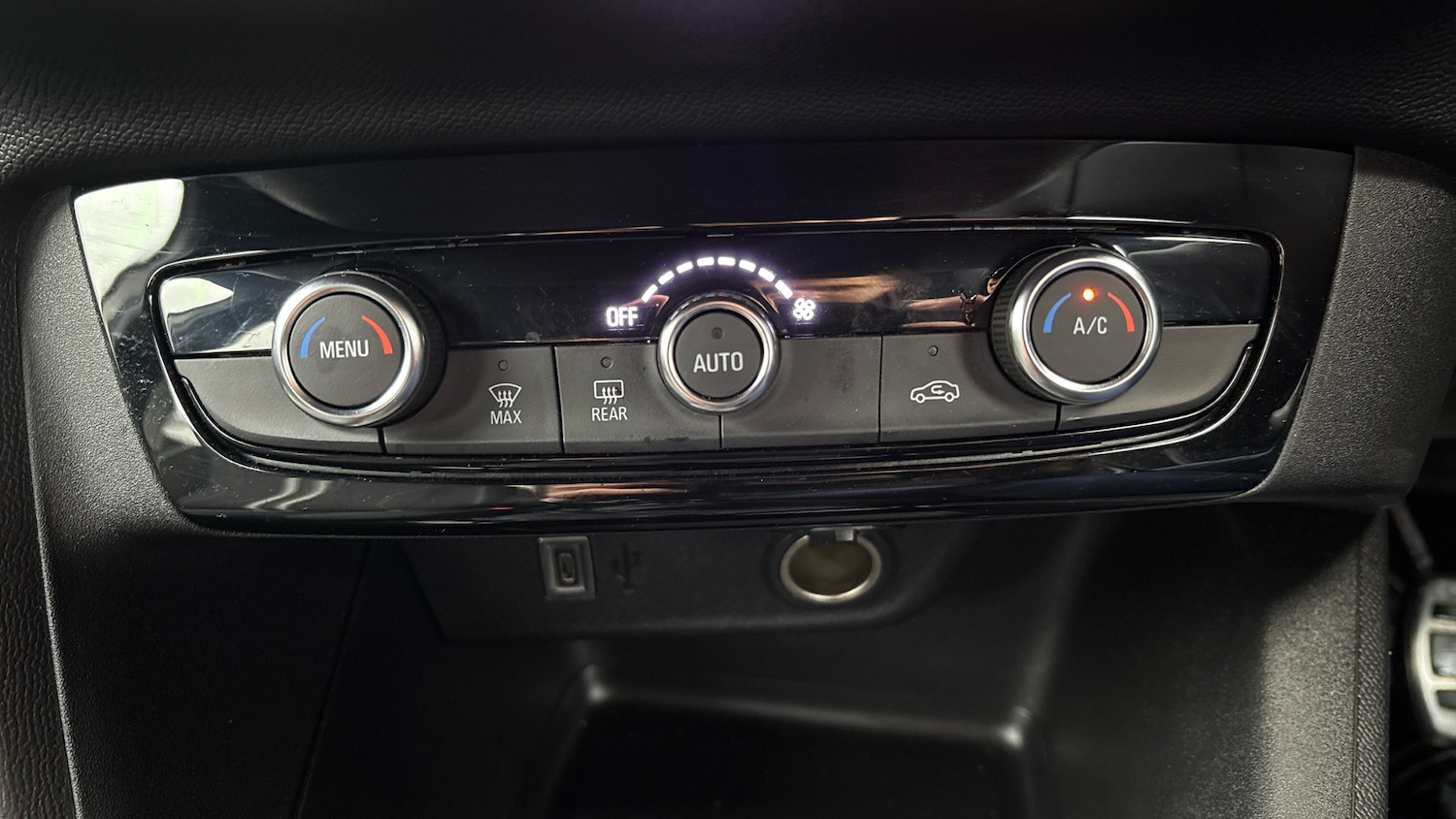 Used Vauxhall Corsa 2024 for sale - 76858664: Photo 30