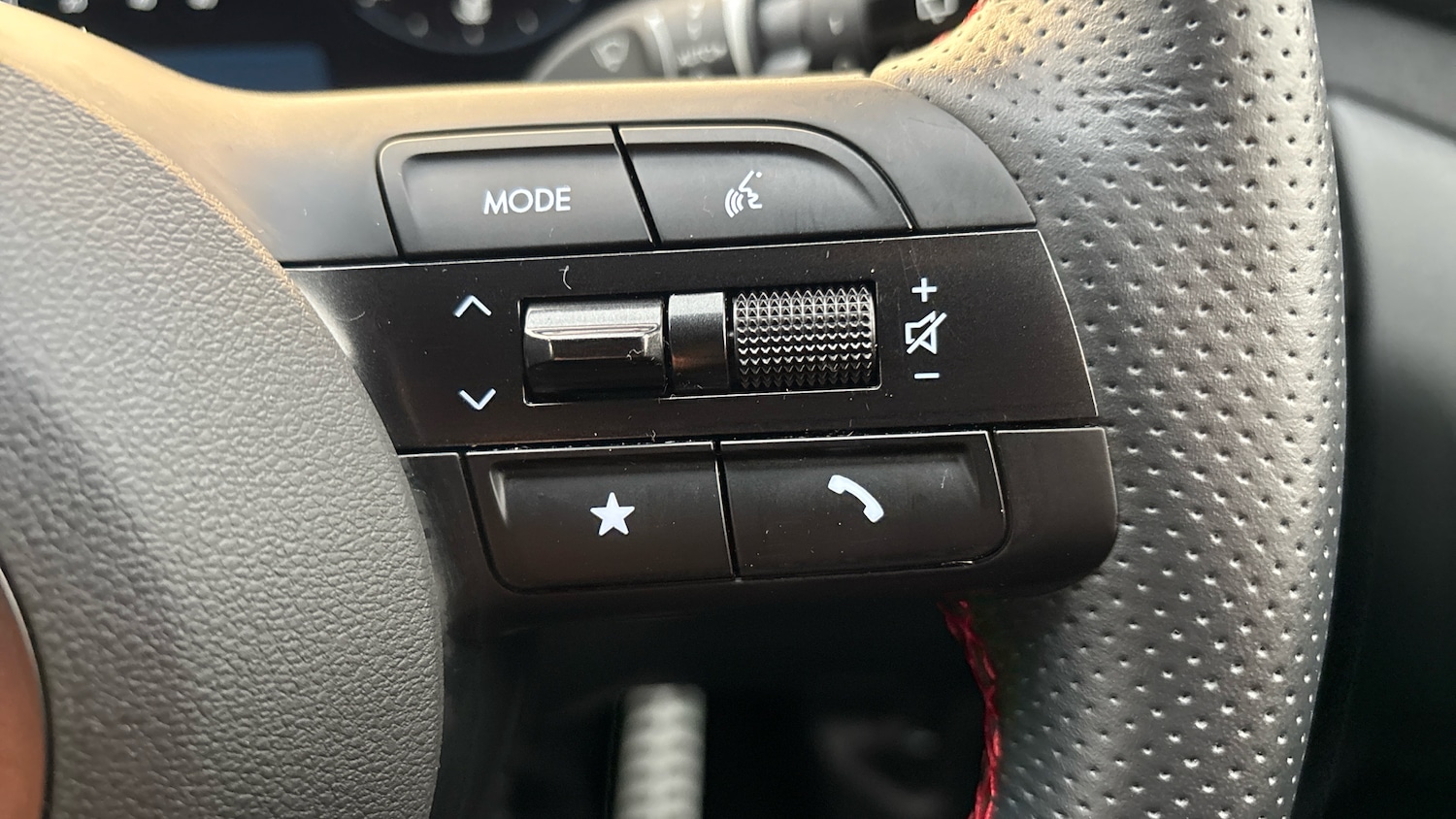 Used Hyundai TUCSON 2025 for sale - 77012239: Photo 23