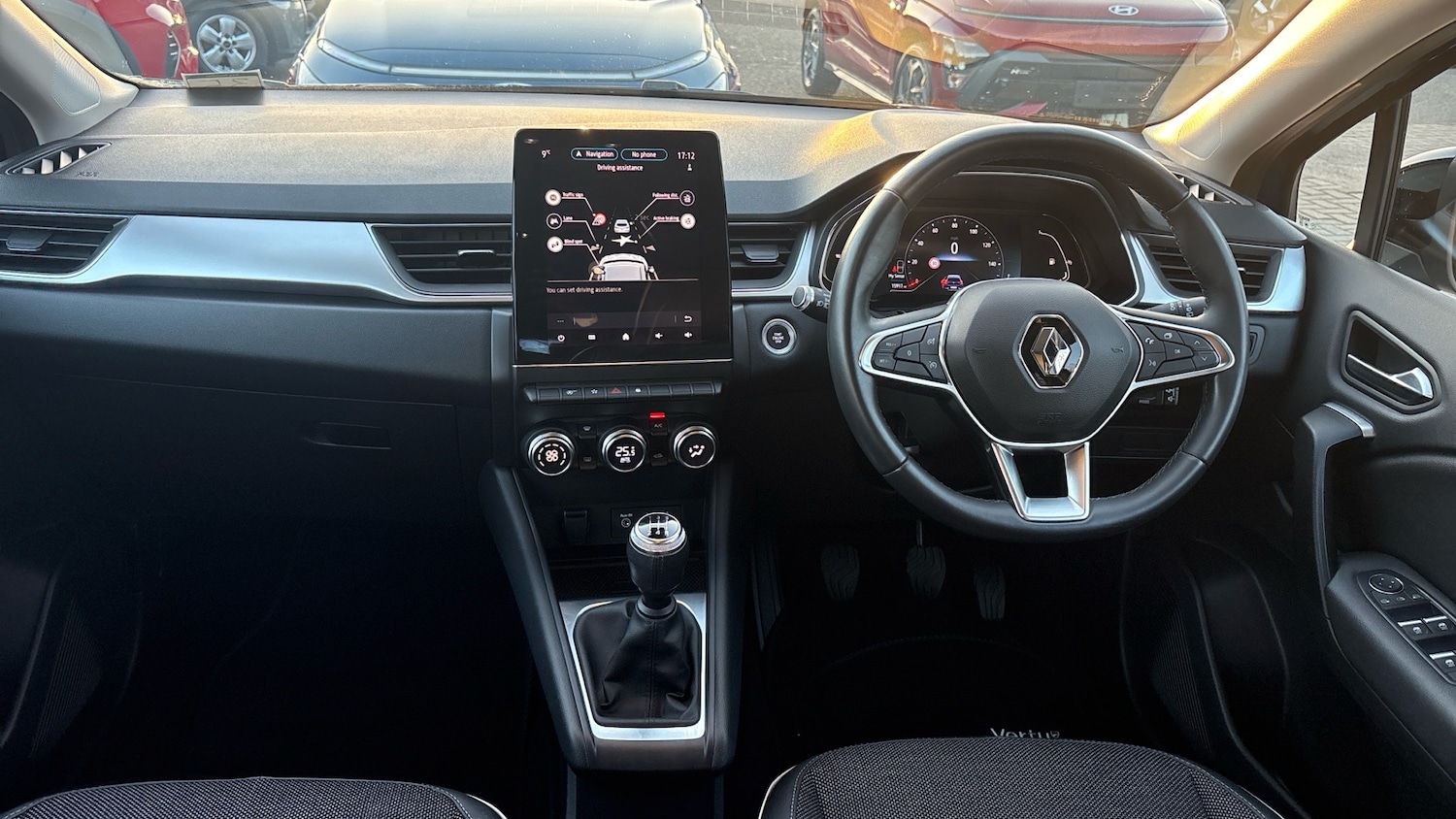 Used Renault Captur 2021 for sale - 77745347: Photo 10