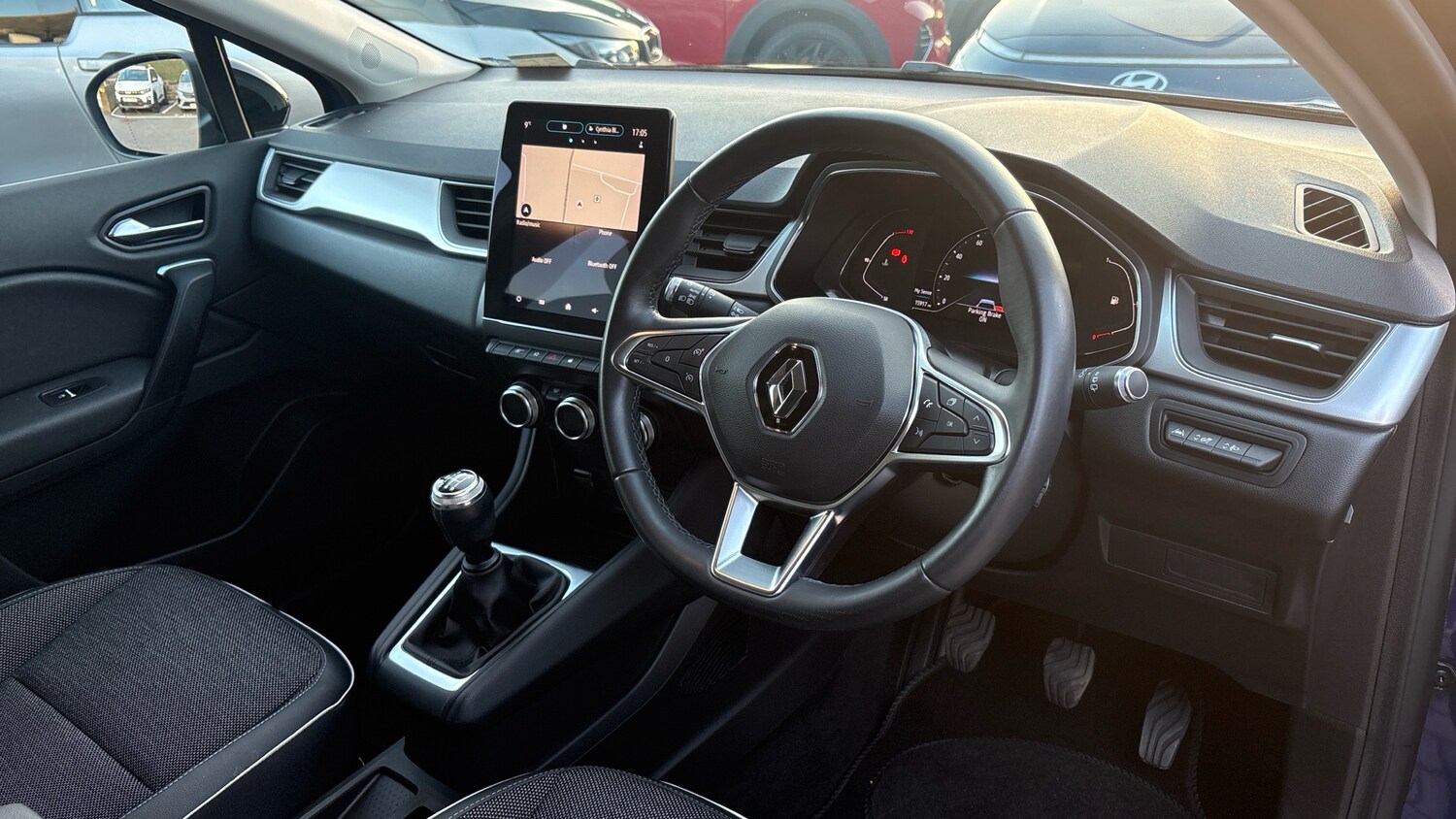 Used Renault Captur 2021 for sale - 77745347: Photo 11