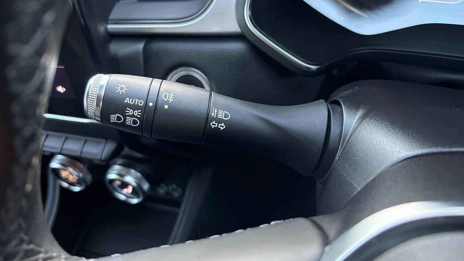 Used Renault Captur 2021 for sale - 77745347: Photo 28