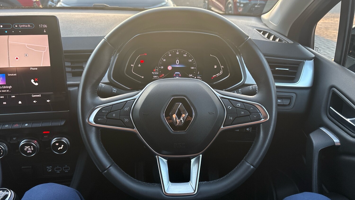 Used Renault Captur 2021 for sale - 77745347: Photo 29