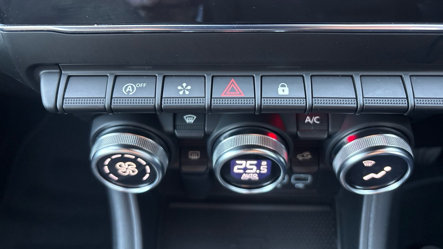 Used Renault Captur 2021 for sale - 77745347: Photo 38