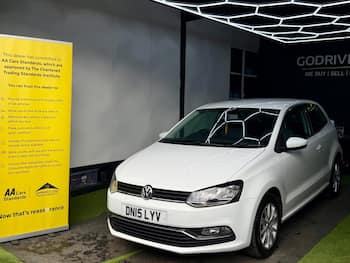 Used Volkswagen Polo 2015 for sale - 79740690: Photo
