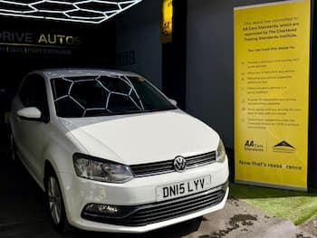 Used Volkswagen Polo 2015 for sale - 79740690: Photo
