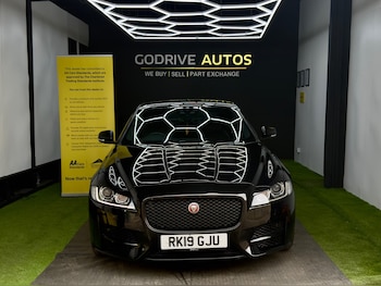Used Jaguar XF 2019 for sale - 79387845: Photo