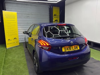 Used Peugeot 208 2016 for sale - 79279034: Photo