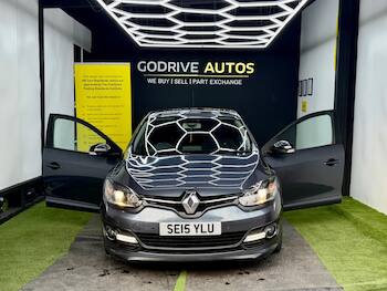 Used Renault Megane 2015 for sale - 79677495: Photo