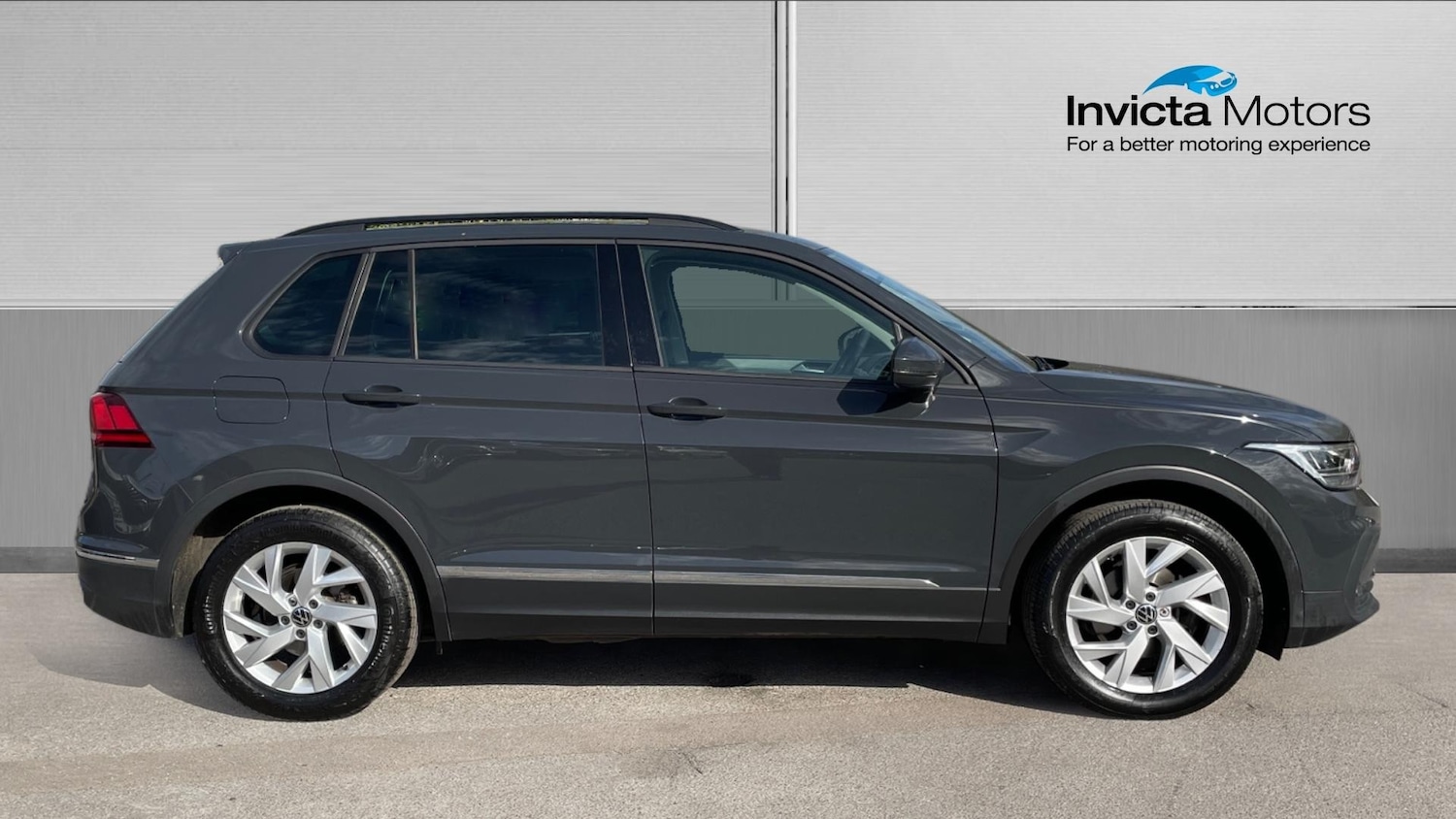 Used Volkswagen Tiguan 2022 for sale - 78070232: Photo 2