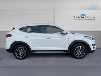 Used Hyundai TUCSON 2018 for sale - 76030192: Photo 2