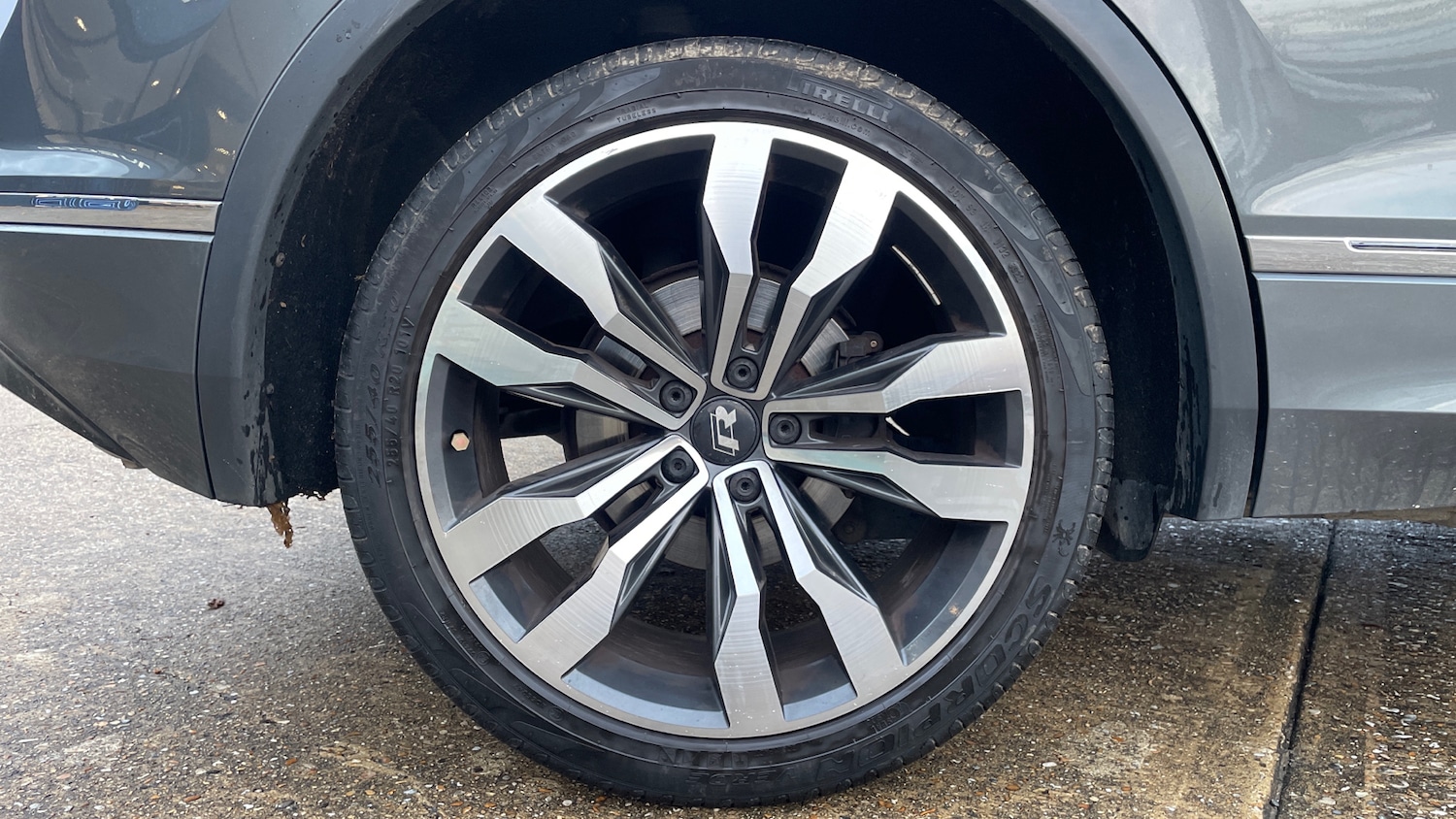 Used Volkswagen Tiguan 2018 for sale - 76482810: Photo 19