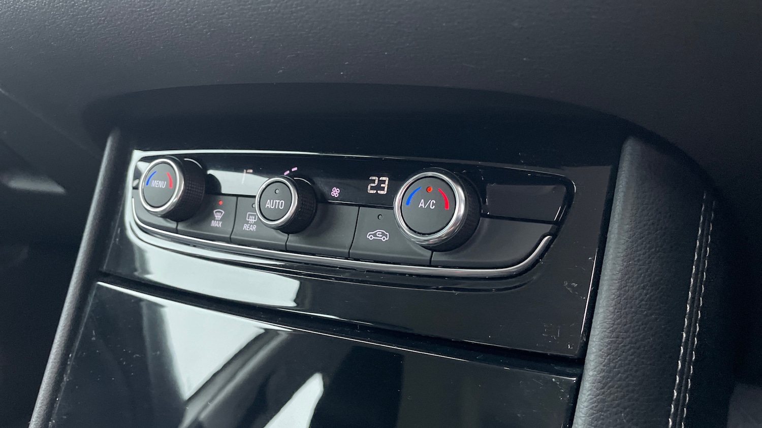 Used Vauxhall Grandland X 2019 for sale - 76257904: Photo 24