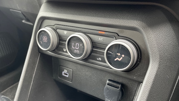 Used Dacia Sandero Stepway 2023 for sale - 76134398: Photo 25