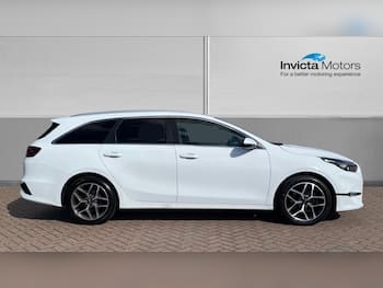 Used Kia Ceed 2023 for sale - 79819317: Photo