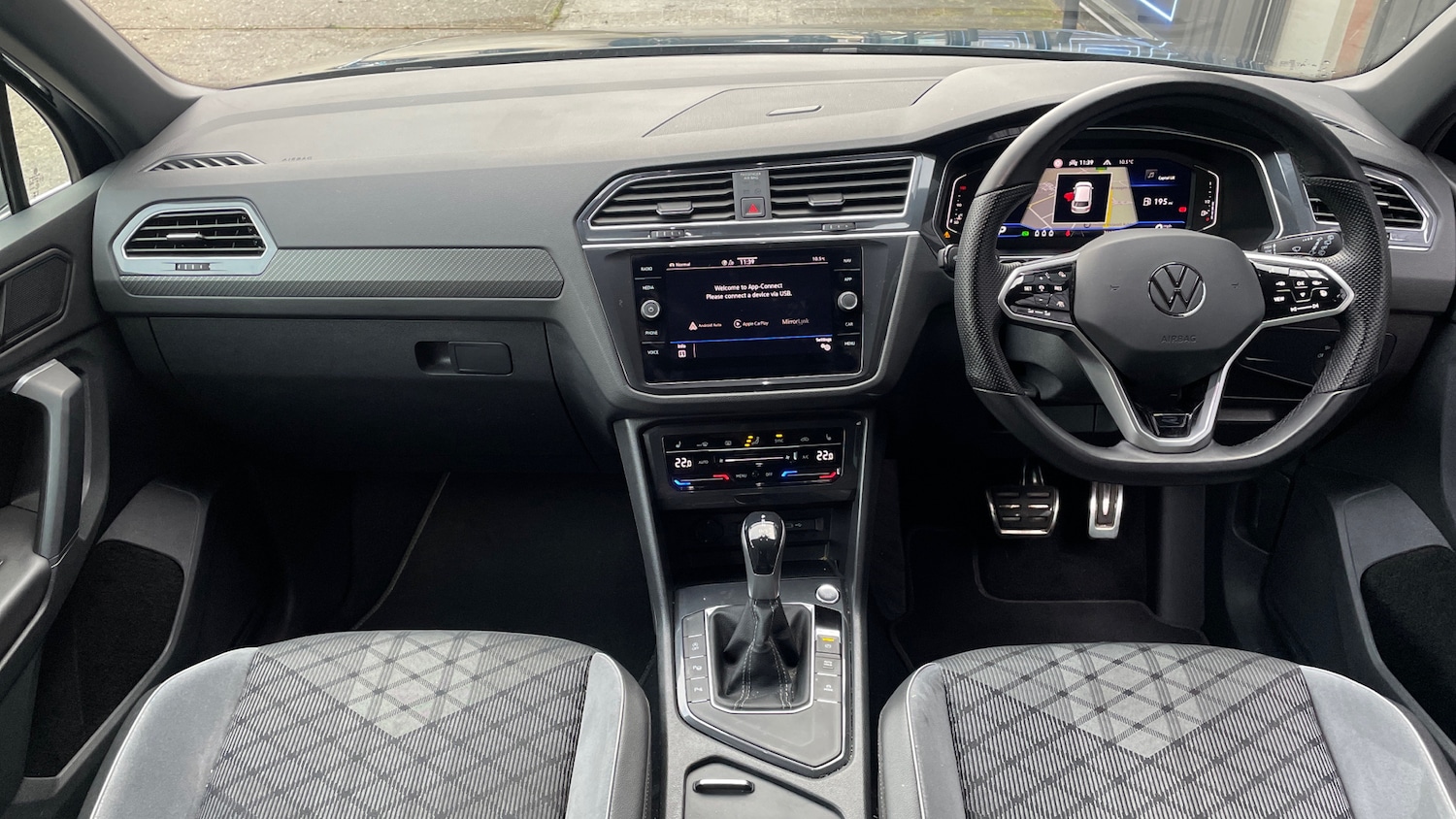 Used Volkswagen Tiguan for sale - 77038827: Photo 11