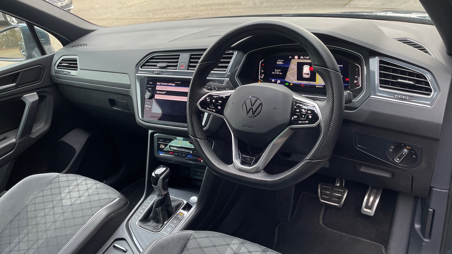 Used Volkswagen Tiguan for sale - 77038827: Photo 9