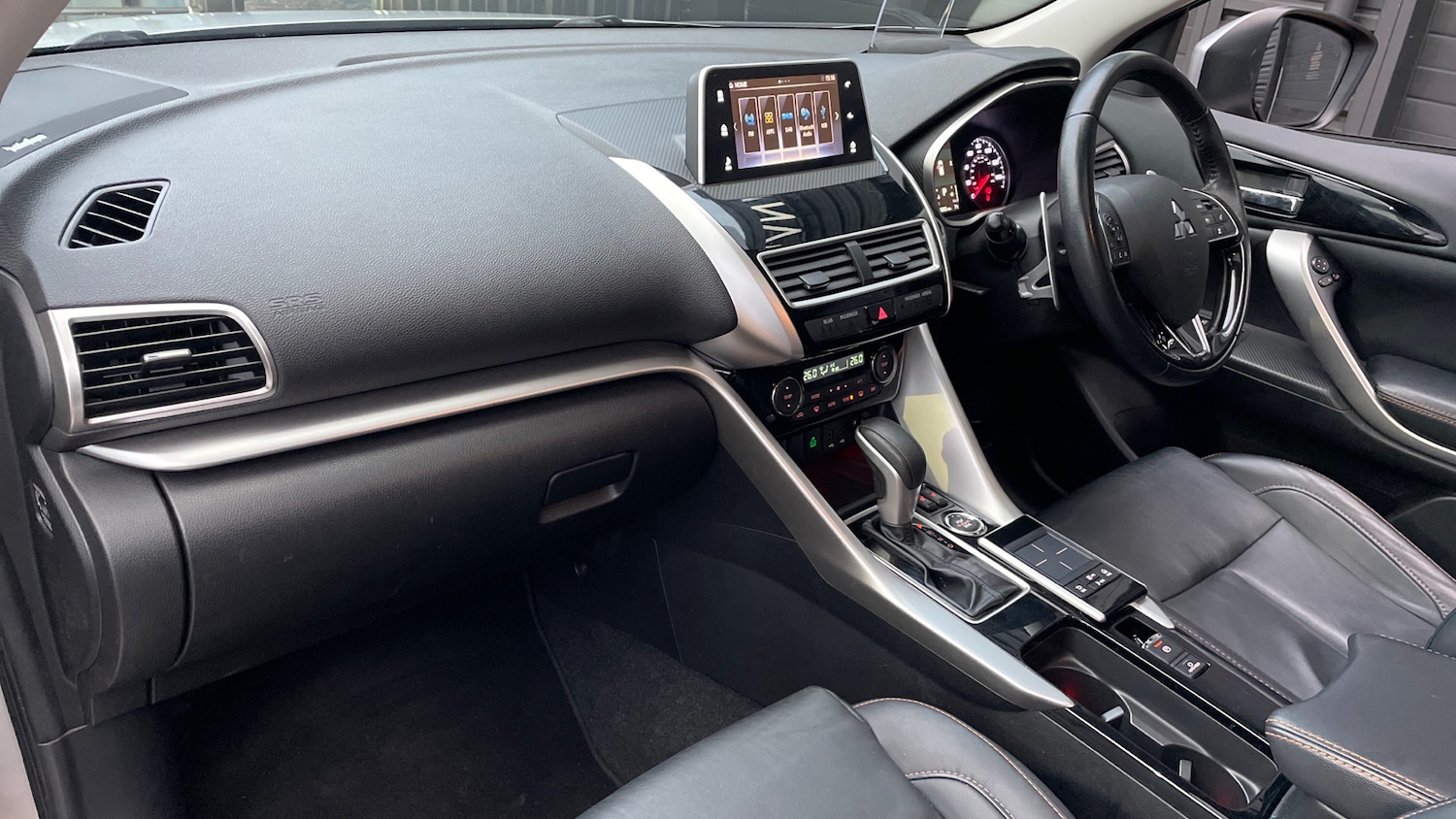 Used Mitsubishi Eclipse Cross 2018 for sale - 76687027: Photo 10