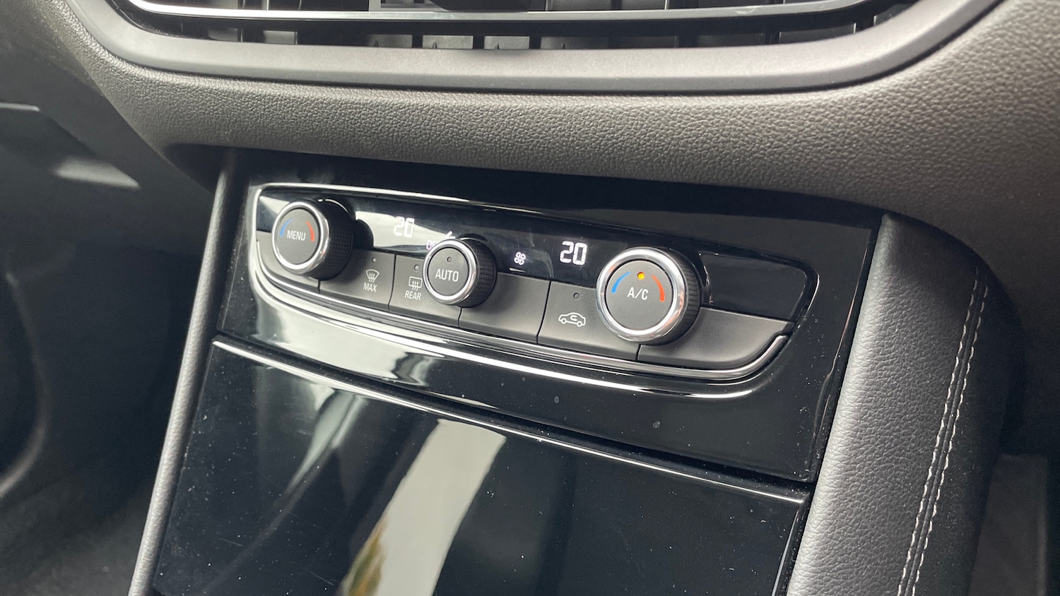 Used Vauxhall Grandland 2022 for sale - 76198030: Photo 23