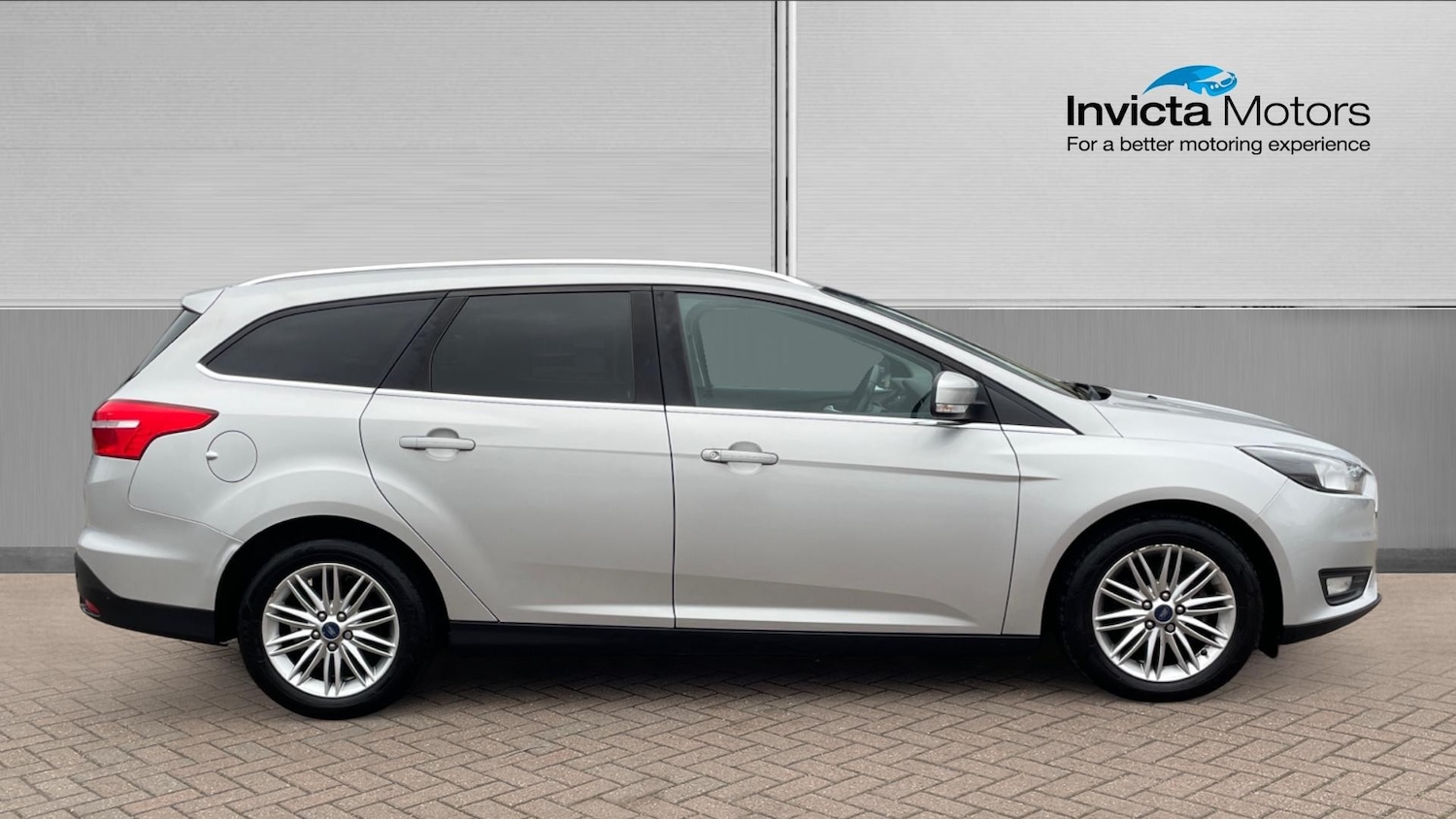 Used Ford Focus 2017 for sale - 76924255: Photo 2