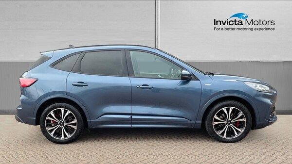Used Ford Kuga 2022 for sale - 76257930: Photo 2