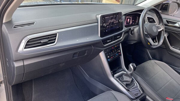 Used Volkswagen T-Roc 2023 for sale - 76030216: Photo 10