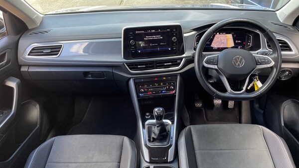 Used Volkswagen T-Roc 2023 for sale - 76030216: Photo 11