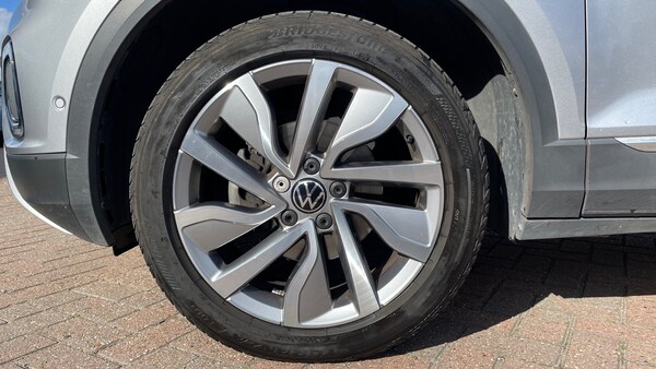 Used Volkswagen T-Roc 2023 for sale - 76030216: Photo 17