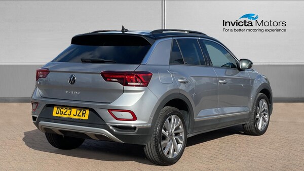 Used Volkswagen T-Roc 2023 for sale - 76030216: Photo 3