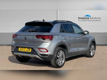 Used Volkswagen T-Roc 2023 for sale - 76030216: Photo 3