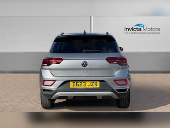 Used Volkswagen T-Roc 2023 for sale - 76030216: Photo 4