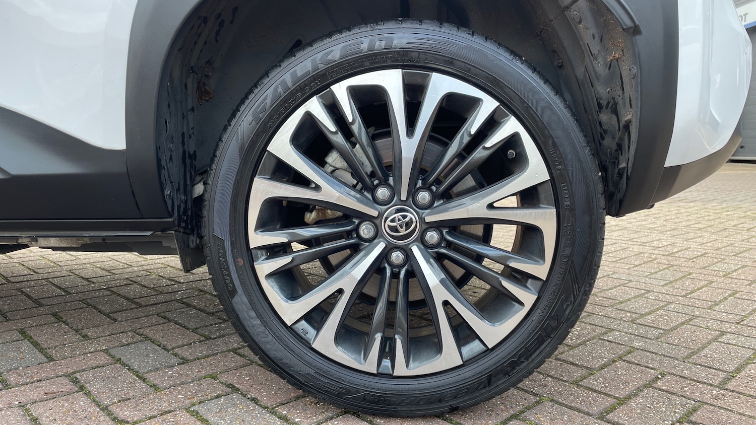 Used Toyota Yaris Cross 2023 for sale - 76618472: Photo 18