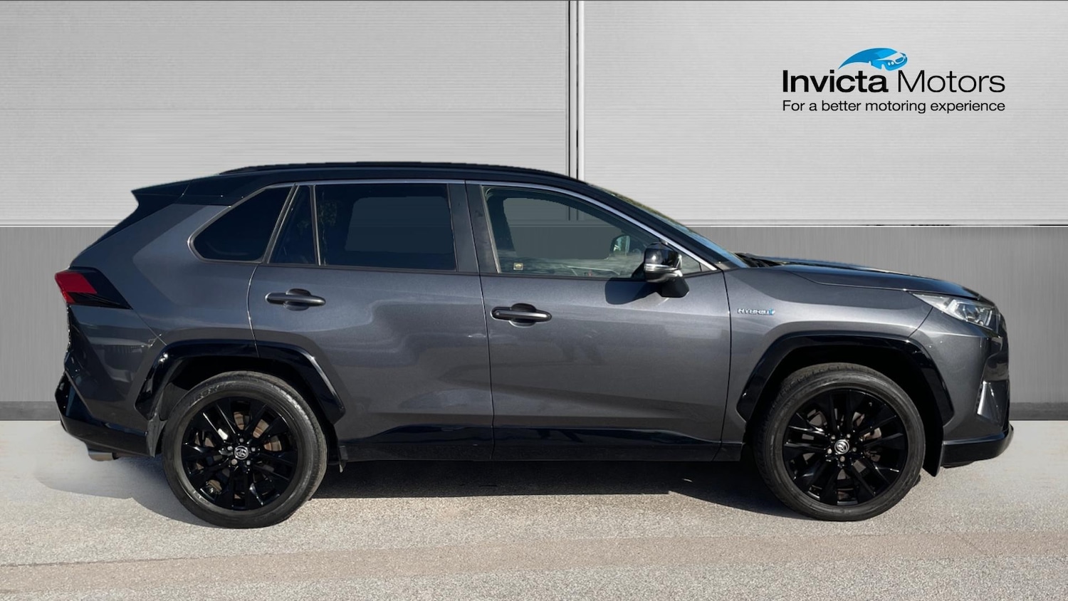 Used Toyota RAV4 2021 for sale - 76010626: Photo 2