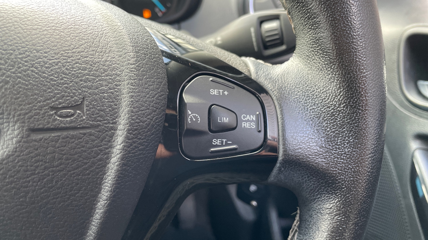 Used Ford Ka 2018 for sale - 76896866: Photo 24