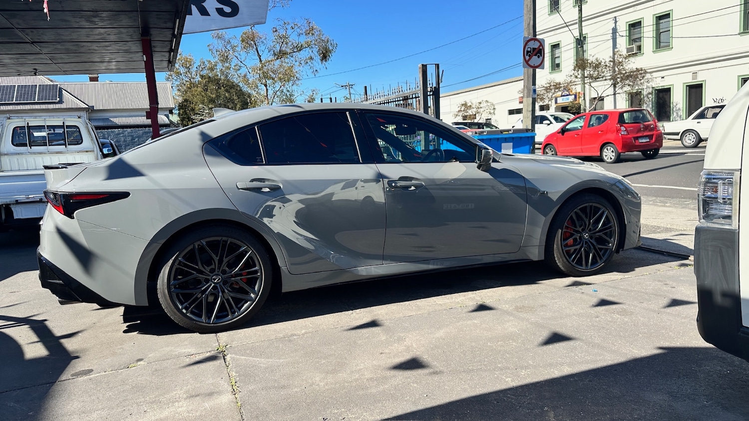 Used Lexus LS 2023 for sale - 76494934: Photo 18