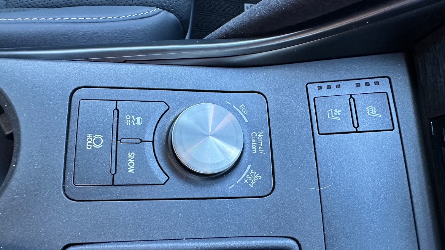 Used Lexus LS 2023 for sale - 76494934: Photo 24