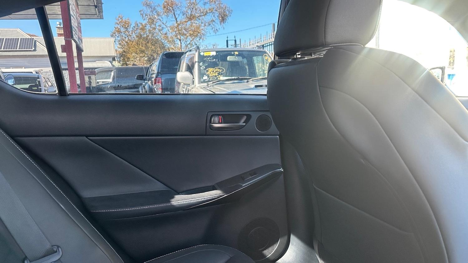 Used Lexus LS 2023 for sale - 76494934: Photo 32