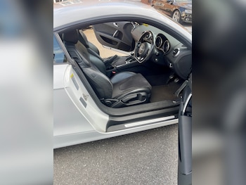 Used Audi TT 2010 for sale - 76492053: Photo