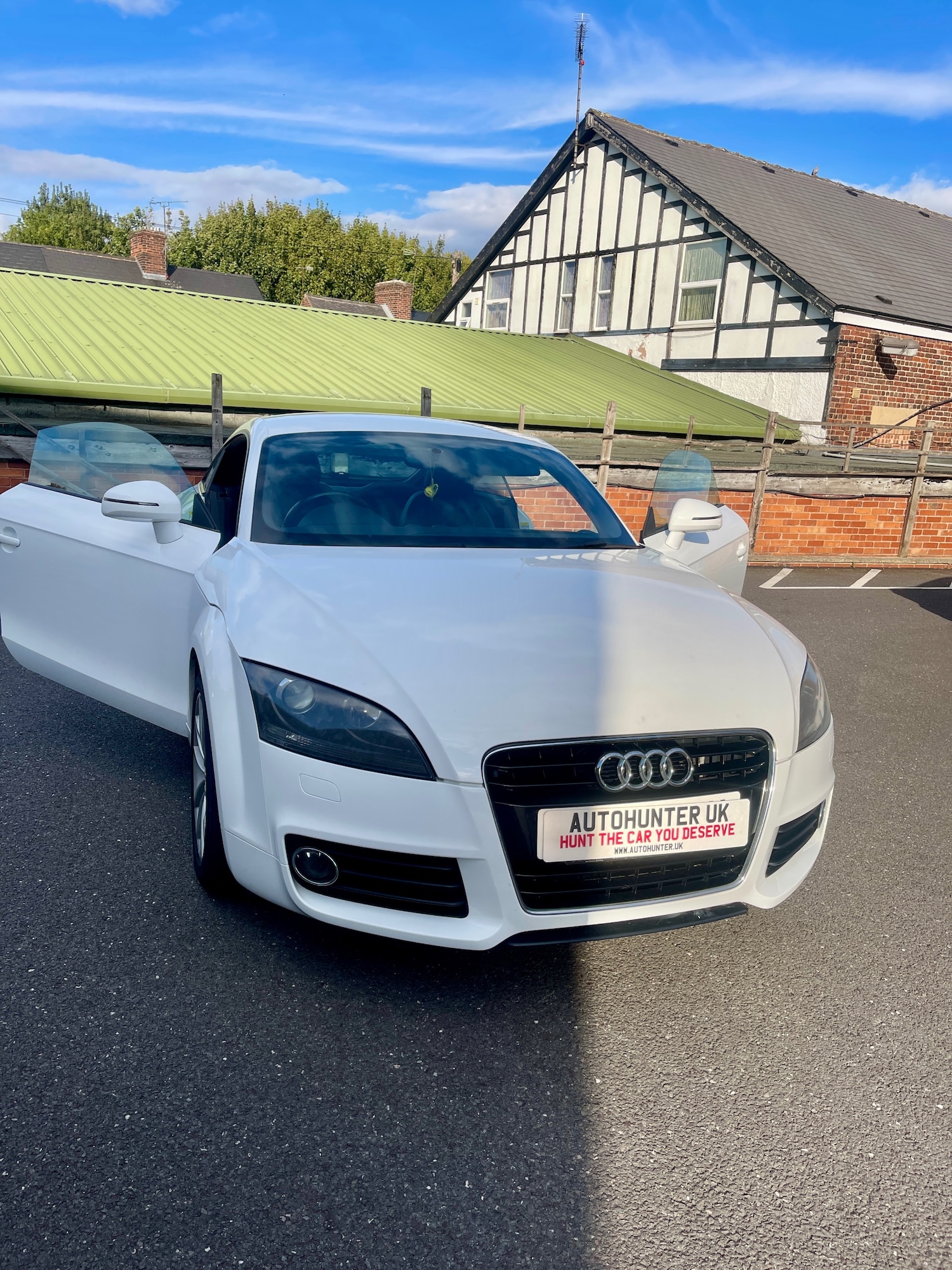 Used Audi TT 2010 for sale - 76492053: Photo 6