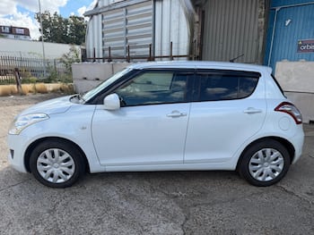 Used Suzuki Swift 2013 for sale - 79681045: Photo