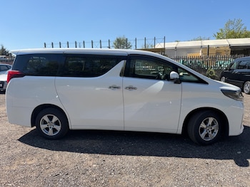 Used Toyota Alphard 2022 for sale - 78675421: Photo